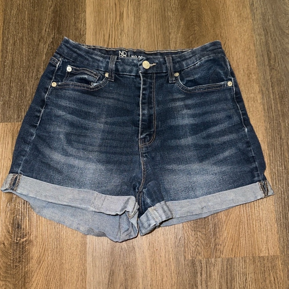 No Boundaries Women's Denim Shorts - Dark Wash